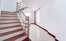 Hotel O Dh Road Ernakulam